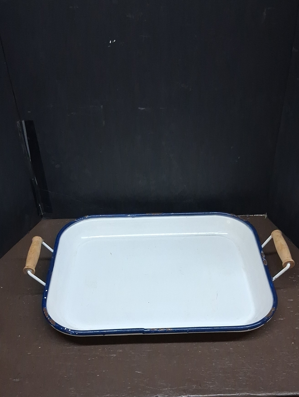 Distressed White enamel With Blue Trim‎ Tray With Wood Handles